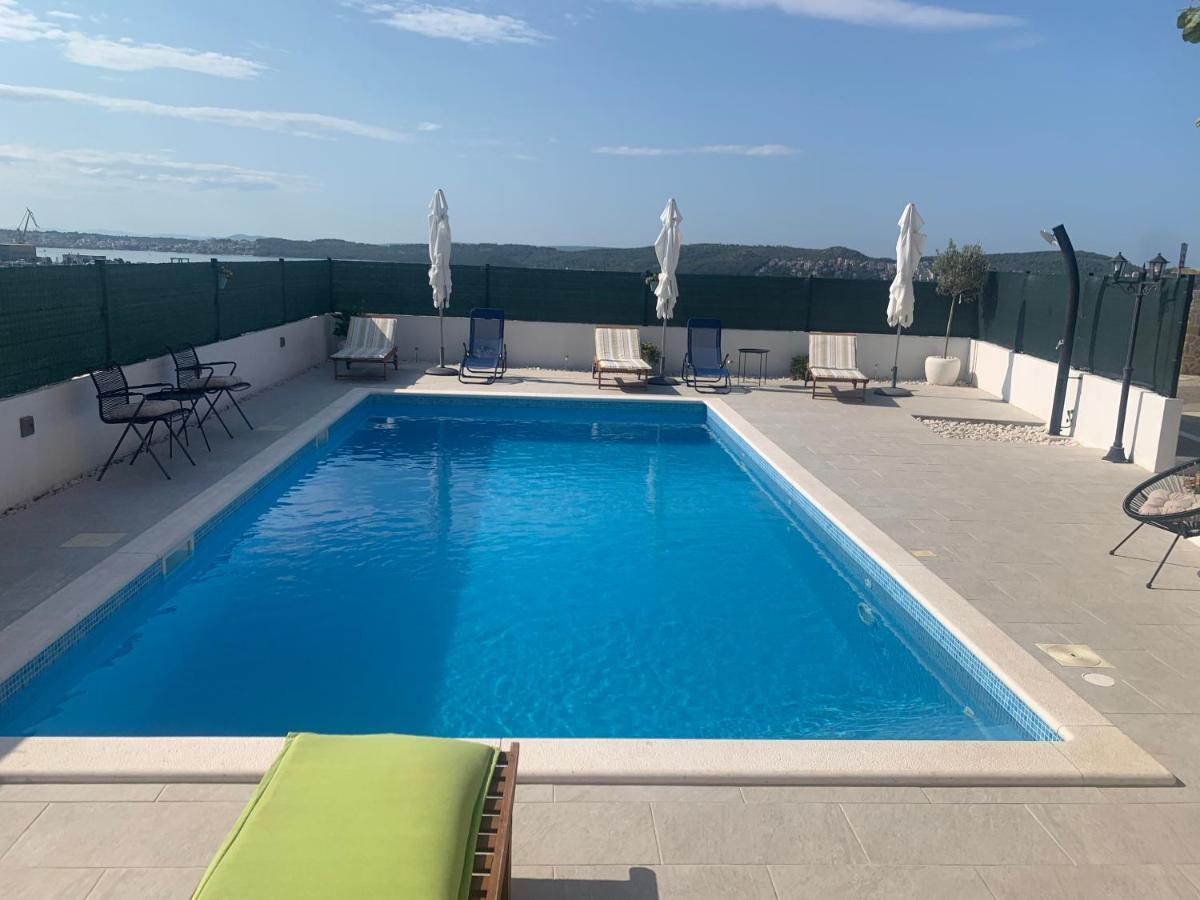 Apartments Villa Bella Vista Seget Трогир Экстерьер фото