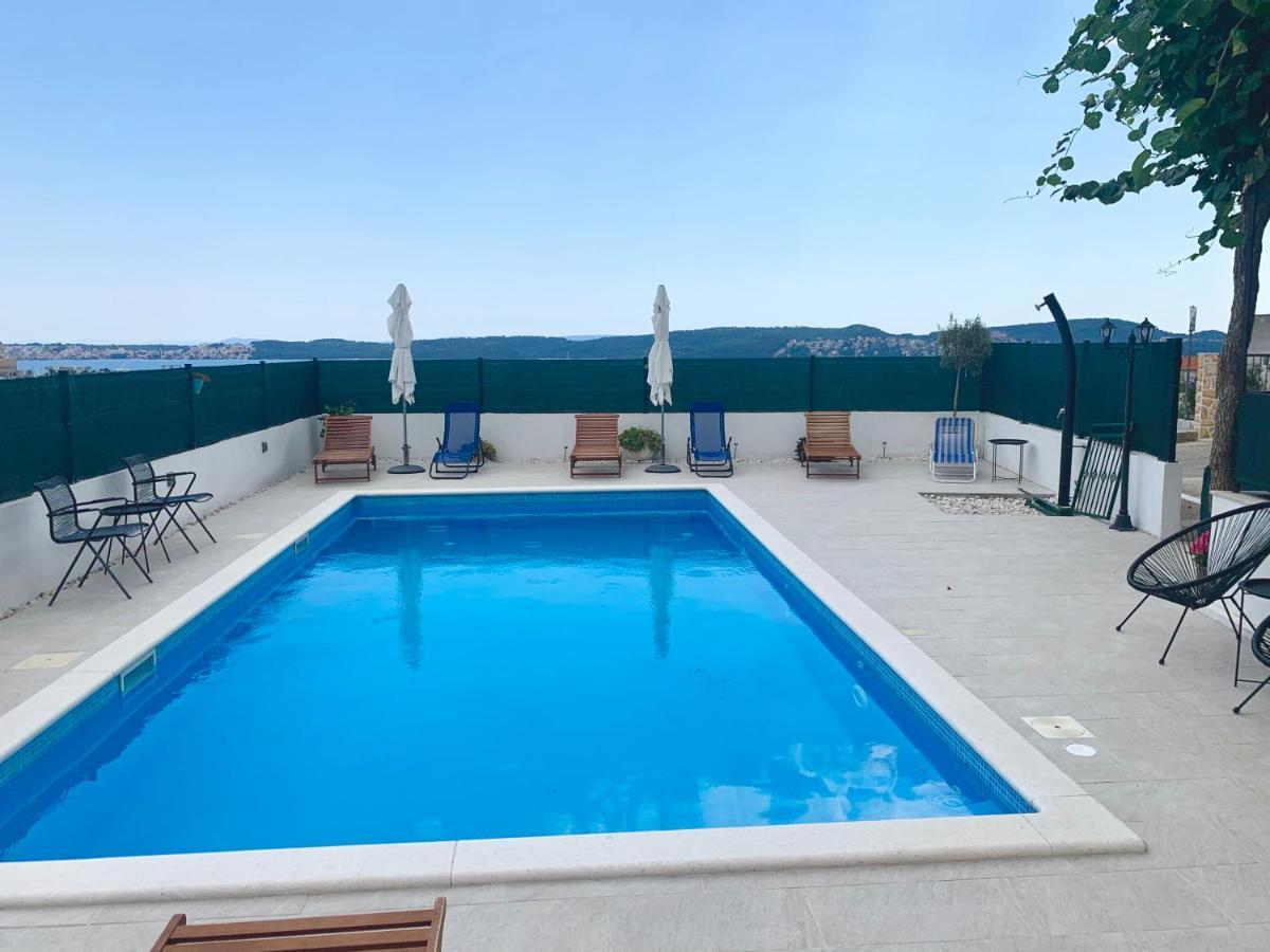 Apartments Villa Bella Vista Seget Трогир Экстерьер фото