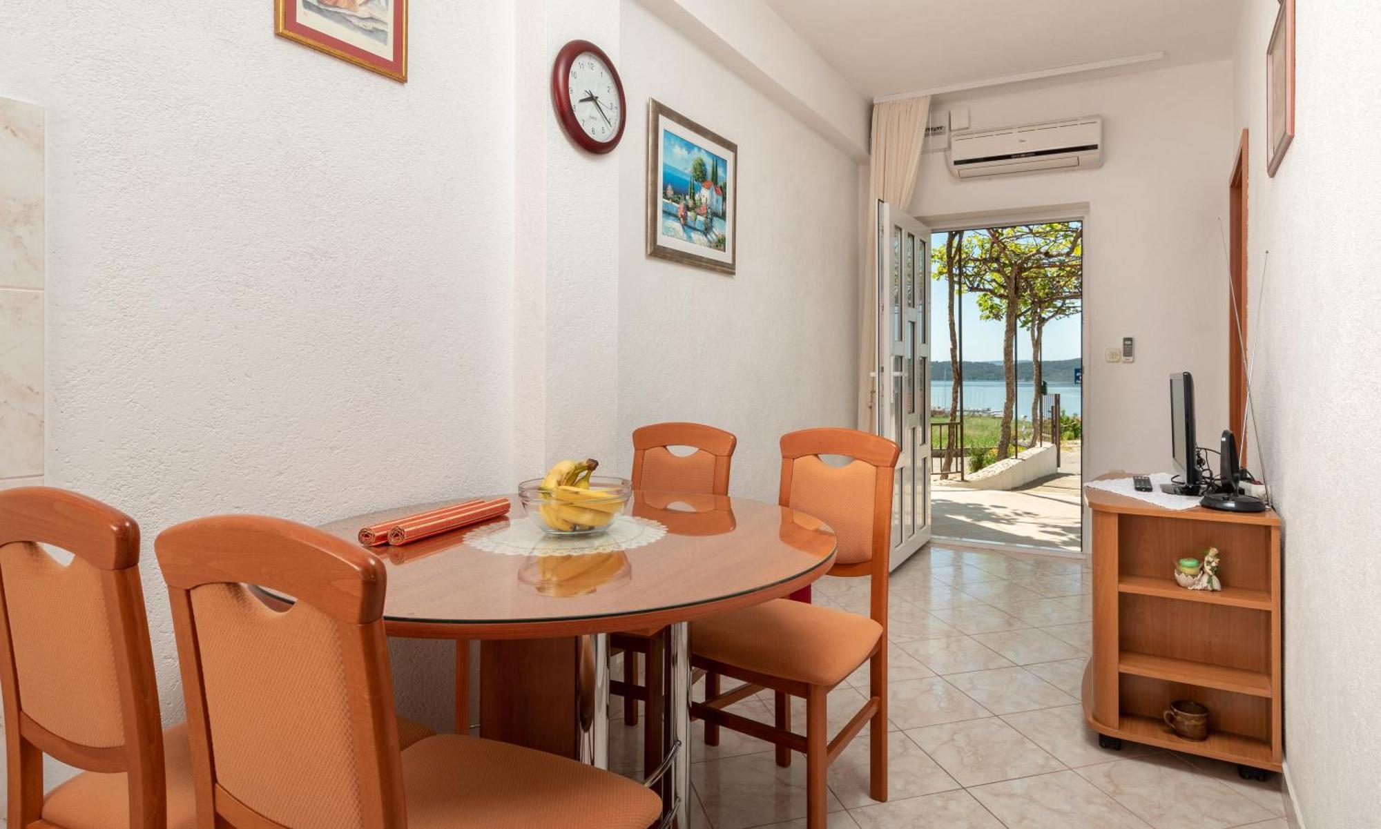 Apartments Villa Bella Vista Seget Трогир Экстерьер фото