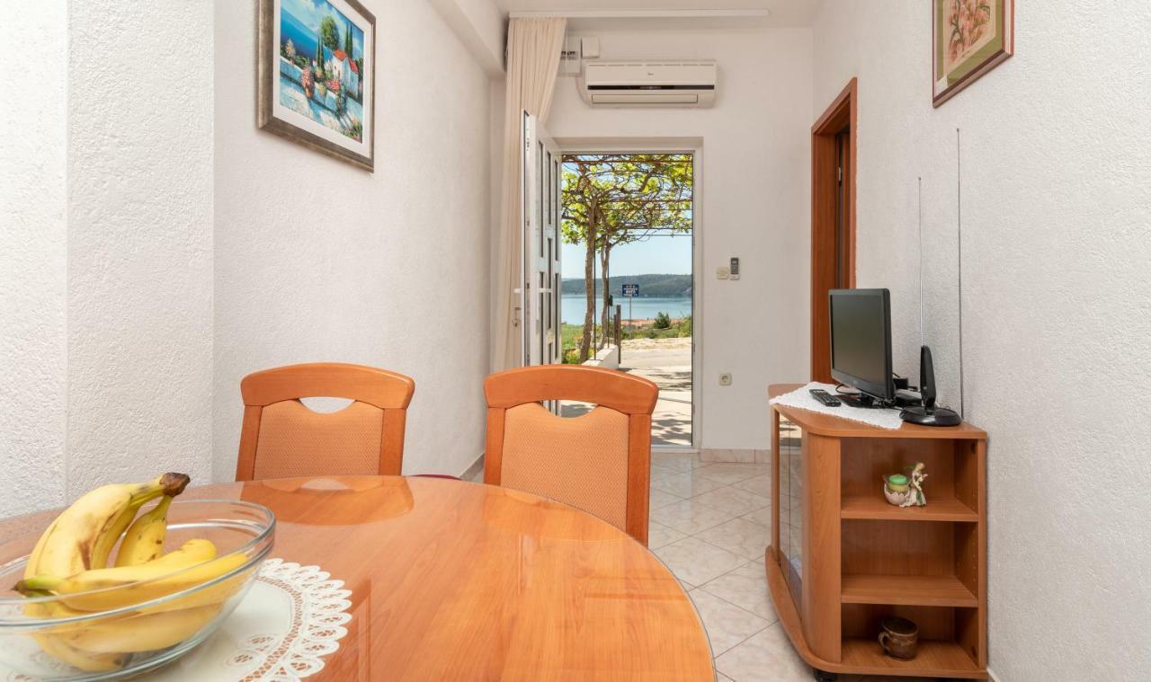 Apartments Villa Bella Vista Seget Трогир Экстерьер фото