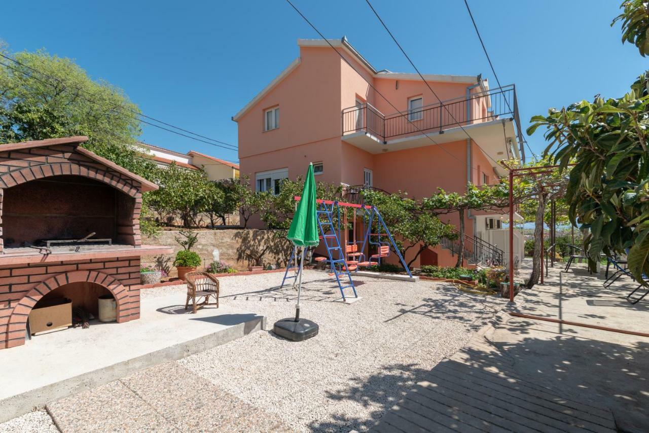 Apartments Villa Bella Vista Seget Трогир Экстерьер фото
