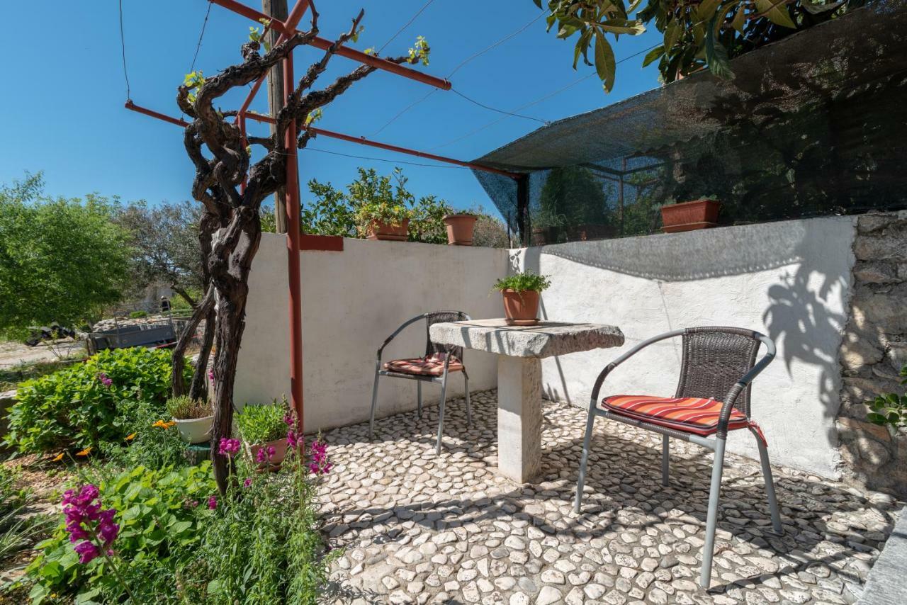 Apartments Villa Bella Vista Seget Трогир Экстерьер фото
